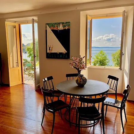 Casa Gambusso Historical House Magnificent View Lägenhet *