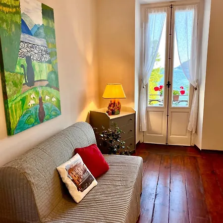 Casa Gambusso Historical House Magnificent View Lägenhet *